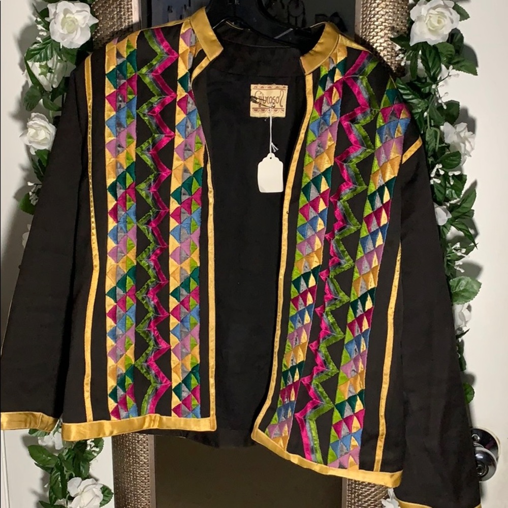 Vintage tribal jacket 💜🧡💙💛⚜️
